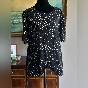 Black Heart Print Women's Top